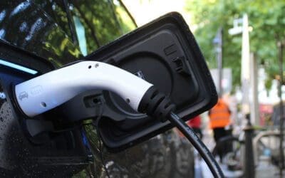 Käytettyjen sähköautojen myynti kiihtyy – niitä myytiin tammikuussa lähes kaksi kertaa enemmän kuin vuosi sitten!