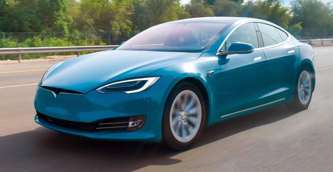 Sähköautojen myynnin kasvu jatkuu ­– jo 30 % alkuvuonna ensirekisteröidyistä autoista oli sähköautoja