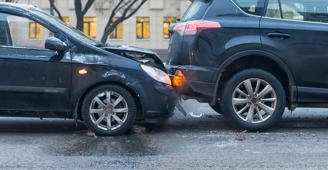 Autokolari – Mitä tehdä, kun sattuu liikennevahinko?